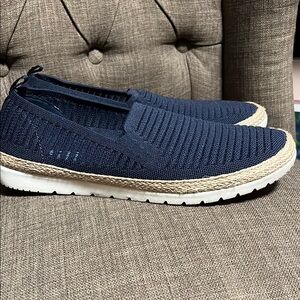 Skechers Flexpadrille Navy women's size 10